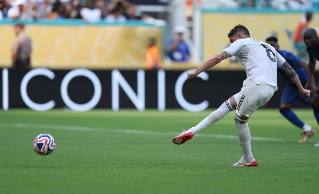 篮球篮网球队更换战术，提高进攻效率